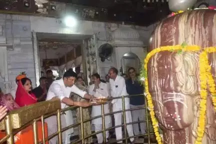 मंदसौर: म.प्र. विधान सभा पुस्तकालय समिति के सदस्यों ने भगवान पशुपतिनाथ के दर्शन कर पूजा अर्चना की