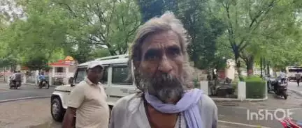 उरई: डकोर थाना क्षेत्र में सरकारी योजनाओं की खुली पोल, गरीब व छोटे किसानों से की जाती अवैध वसूली, डीएम से की गई शिकायत