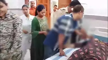 निवाड़ी: निवाड़ी न्यायालय में दुष्कर्म मामले में बयान देने आई महिला की बिगड़ी हालत, एम्बुलेंस से CHC निवाड़ी लाई गई