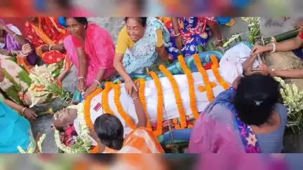 নাকাশিপাড়া: মুড়াগাছা তৃণমূল কংগ্রেসের প্রাক্তন নেতৃত্ব গোপাল মহন্তী জীবনাবসানে শোক বার্তা দিলেন মুড়াগাছা অঞ্চল তৃণমূল সভাপতি