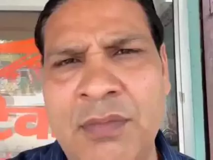 धनौरा: गजरौला रमाबाई डिग्री कॉलेज के सामने जनसेवा केंद्र से एसी का पाइप चोरी, पुलिस को दी सूचना