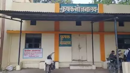 बुरहानपुर नगर: बुरहानपुर: रेणुका कृषि उपज मंडी में कृषक भोजनालय बंद होने से किसान और हम्माल परेशान