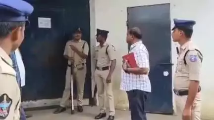లిక్కర్ కేసు నిందితుల బెయిల్ రేపటికి వాయిదా