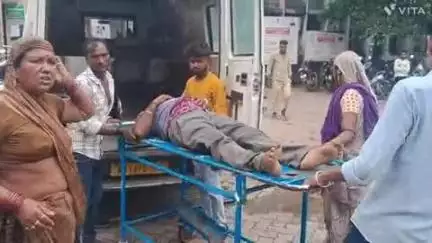 बागीदौरा: कलिंजरा थाना क्षेत्र के चोड़ा तलाई गांव में जमीन विवाद को लेकर अज्ञात लोगों ने सरपंच, दंपति व जेठ पर चाकू से किया हमला
