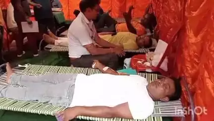 চুঁচুড়া-মগরা: ডক্টর শ্যামাপ্রসাদ মুখার্জির প্রয়াণ দিবস উপলক্ষ্যে চুঁচুড়ায় রক্তদান শিবির করল BJP