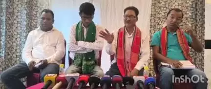 পলাশবাৰী: বৰদুৱাৰত চেটেলাইট টাউনশ্বীপক লৈ ভূমি পট্টন দাবী সমিতিৰ সংবাদ মেল, চেটেলাইট টাউনশ্বিপ কোনো কাৰণতেই নমনাৰ হুংকাৰ