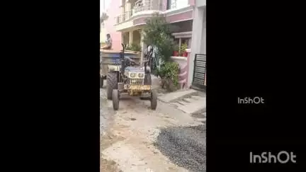 होशंगाबाद नगर: नर्मदापुरम: रेत माफिया द्वारा अवैध उत्खनन, ट्रैक्टर से परिवहन का वीडियो वायरल