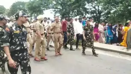हवेली: सोरतापवाडी येथे संत तुकाराम महाराजांची पालखीने प्रवेश करताच पोलीस अधीक्षक संदीप सिंग गिल यांनी घेतला चार्ज