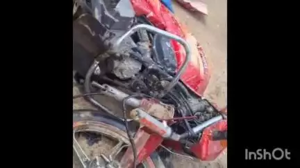 रामसनेही घाट: भिटरिया हैदरगढ़ मार्ग पर दयाराम पुरवा के पास दो बाइकों में आपस में टक्कर, दो लोग गंभीर रूप से घायल