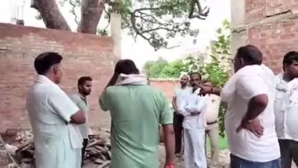 खागा: खागा में भू माफियाओं का कारनामा, सरकारी जमीनों में प्लाटिंग कर बिक्री कर रहे, लोगों के साथ हो रहा धोखा