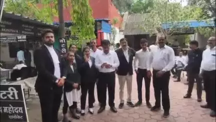 महू न्यायालय में अधिवक्ता संघ के द्विवार्षिक चुनाव, अध्यक्ष पद के लिए मतदान जारी