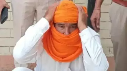 कालांवाली: पुलिस ने गांव फग्गू क्षेत्र से एक व्यक्ति को 12 बोर के अवैध पिस्तौल और तीन जिंदा कारतूस के साथ किया गिरफ्तार