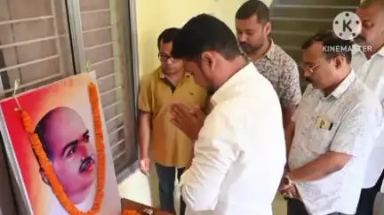 গোলাঘাট: জিলা বিজেপিৰ কাৰ্যালয়ত জিলা বিজেপিৰ ভাৰত কেশৰী ড° শ্যামাপ্ৰসাদ মুখাৰ্জীৰ পুণ্য তিথি অৰ্থাৎ বলিদান দিৱস উদযাপন