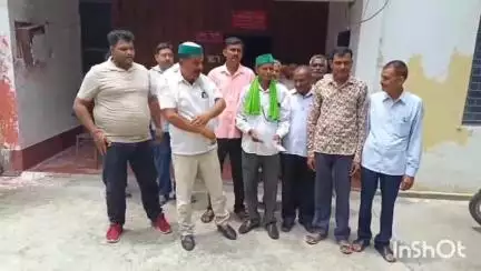 धामपुर: मिलक मुकीमपुर सहकारी समिति में किसानों के नाम पर करोड़ों रुपए निकालकर किया गया फर्जीवाड़ा, एसडीएम से हुई जांच की मांग