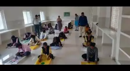 అరకులోయ ప్రభుత్వ డిగ్రీ కళాశాలలో నషాముక్త భారత్ అభియాన్ లో భాగంగా పోస్టర్ మేకింగ్ కాంపిటీషన్