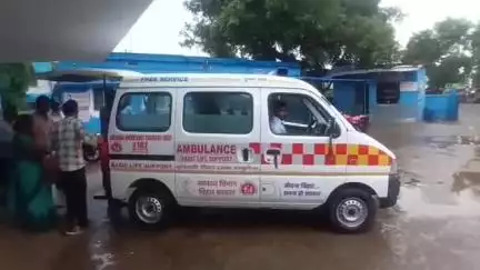 अमरपुर: कुंडा गांव में सांप के डसने से महिला गंभीर, मायागंज अस्पताल रेफर