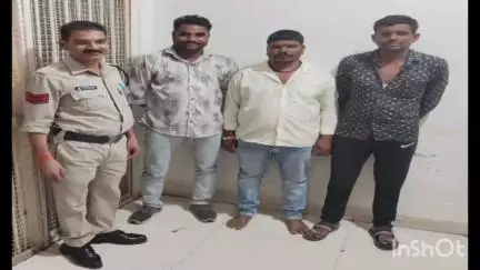 धार: धार जिले में पुलिस ने की कॉम्बिंग गश्त, 40 स्थायी और 45 गिरफ्तारी वारंटियों पर की कार्रवाई