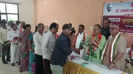 डूंगरपुर: भाजपा ने डॉ श्यामा प्रसाद मुखर्जी की पुण्यतिथि को बलिदान दिवस और आपातकाल के 75 साल पूरे होने पर काला दिवस मनाया