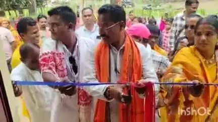 दंतेवाड़ा: गृह ग्राम कासोली पहुंचकर विधायक चैतराम अटामी ने सामुदायिक भवन का किया लोकार्पण