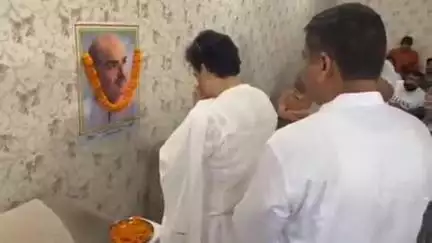 पंचकूला: राज्यसभा सांसद रेखा शर्मा ने सेक्टर-17 में डॉ. श्यामा प्रसाद मुखर्जी के बलिदान दिवस पर दी श्रद्धांजलि