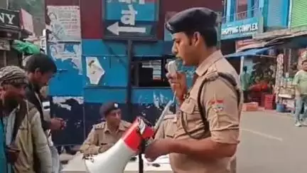 टिहरी: चंबा थाना पुलिस ने चलाया बाहरी व्यक्तियों का सत्यापन अभियान, लोगों से किराएदारों का सत्यापन करने की अपील