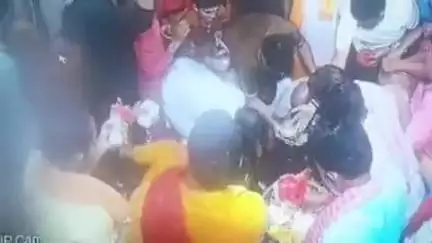 जरमुण्डी: बासुकिनाथ मंदिर में श्रद्धालु महिला के गले से ₹2.50 लाख की सोने की चैन चोरी, थाने में मामला दर्ज