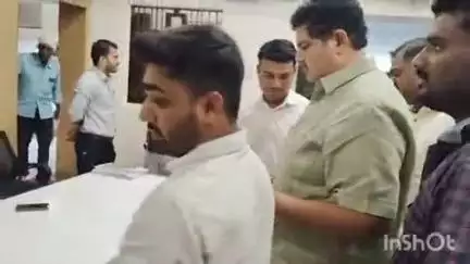 गोंदिया: आरटीओच्या चलान कार्यप्रणालीवर नाराज होत जय संघर्ष वाहन चालक मालक सामाजिक संघटनेचे आमदार विनोद अग्रवाल यांना निवेदन