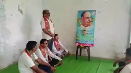 यवतमाळ: शिवाजीनगर नेर येथील हनुमान मंदिराच्या सभागृहात डॉ. श्यामाप्रसाद मुखर्जी यांना स्मृतिदिनानिमित्त अभिवादन