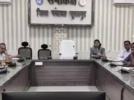 सूरजपुर: सूरजपुर के जिला पंचायत सभाकक्ष में ई-ऑफिस प्रणाली के तकनीकी पहलुओं पर दिया गया प्रशिक्षण