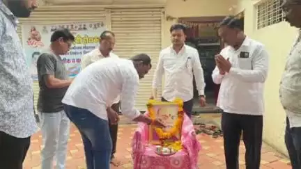 मुर्तीजापूर: लकडगंज येथे भारतीय जनसंघाचे संस्थापक अध्यक्ष डॉ. श्यामाप्रसाद मुखर्जी यांच्या बलिदान दिनानिमित्त अभिवादन