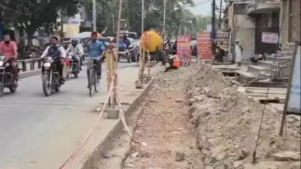 कोल: शहर में सीएम ग्रीड कार्यों में देरी के कारण फर्म पर लगा ₹6.50 करोड़ जुर्माना, 68 नोटिस भेजे- नगर आयुक्त