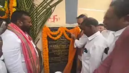 లింగంపేట్: బయ్యంపల్లి గ్రామ పంచాయతీ భవనాన్ని ప్రారంభించిన : ఎల్లారెడ్డి ఎమ్మెల్యే మదన్ మోహన్