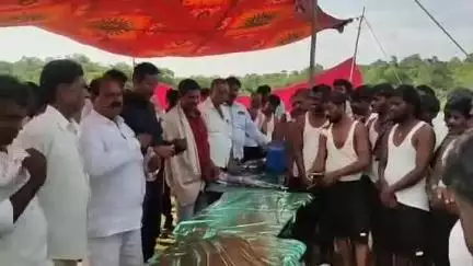 లింగంపేట్: 75 ఎండ్ల ముదిరాజుల కల నెరవేరింది బోనాల గ్రామంలో టిఎంఎంఎస్ జిల్లా అధ్యక్షులు విట్టల్
