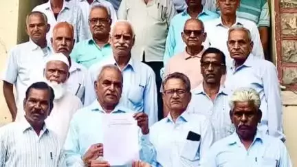 बड़ी सादड़ी: बड़ी सादड़ी में पेंशन नियमों में बदलाव का विरोध, पेंशनर्स ने उपखंड अधिकारी को दिया ज्ञापन