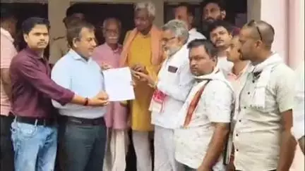 डलमऊ: ऐहार गांव में बिना सरकारी अनुमति के इमामबाड़ा बनाने के मामले में ग्रामीणों ने एसडीएम से की शिकायत