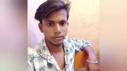 বেলডাঙা ১: ঋণের দায়ে চরম সিদ্ধান্ত বেলডাঙ্গার  হিজুলী মাঠপাড়া গ্রামের বাসিন্দা 
 লালচাঁদ সেখের