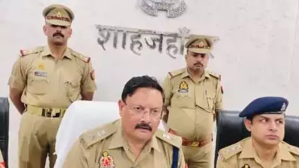 शाहजहांपुर: चौक कोतवाली पुलिस ने नकली करेंसी के साथ तीन अभियुक्तों को किया गिरफ्तार, पुलिस अधीक्षक राजेश द्विवेदी ने दी जानकारी