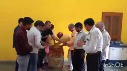 शाजापुर: शाजापुर वार्ड 22 के दो बूथों पर डॉ. श्यामा प्रसाद मुखर्जी की पुण्यतिथि मनाई गई, पौधारोपण किया गया