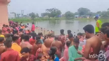 বর্ধমান ২: অম্বুবাচী উপলক্ষ্যে খণ্ডঘোষে বোয়াইচণ্ডী মায়ের মন্দিরে ভক্তদের ভিড়