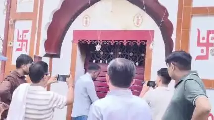 साढौरा: प्राचीन मनोकामना मंदिर पर न्यायालय के आदेश के बाद साढ़ौरा प्रशासन ने लिया कब्जा