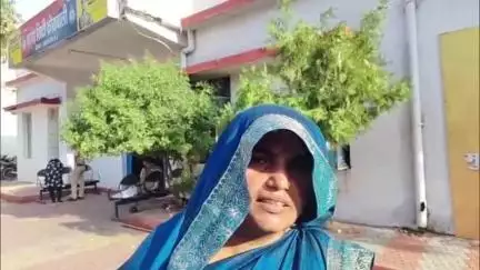 कोतवाली थाना क्षेत्र के धवारी निवासी महिला ने काम के बदले पैसे न मिलने पर थाने में शिकायत दर्ज कराई, पुलिस जांच में जुटी