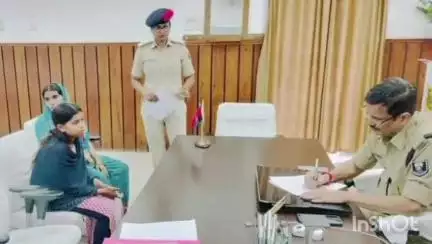 भभुआ: समाहरणालय में कैमूर के एसपी ने जनता दरबार लगाकर लोगों की समस्याएं सुनी, कार्रवाई के लिए किया अग्रेषित