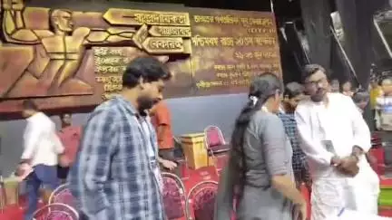 বহরমপুর: DYFI রাজ্য সম্পাদক পদ থেকে বিদায় মীনাক্ষীর, বহরমপুর রবীন্দ্রসদনে  ঘোষণা করা হলো আজ