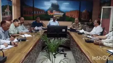 हमीरपुर: डीसी ने कल्याण विभाग की 6 समितियों की बैठकों की अध्यक्षता की, एससी-एसटी अत्याचार मामलों की जांच में विलंब न हो