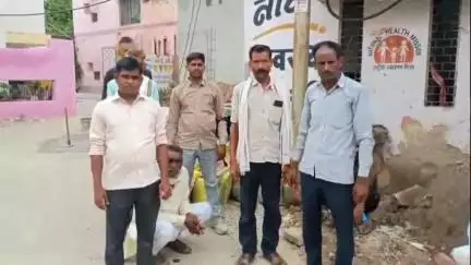 बरेली: थाना बिथरी चैनपुर क्षेत्र में, थाना फरीदपुर अंतर्गत गांव भानपुर निवासी पवनेश सिंह की सड़क दुर्घटना में हुई मौत