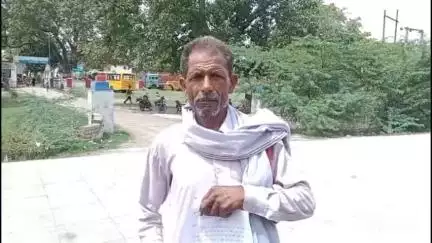 हरदोई: साखिन गांव में जमीन पर कब्जा करने का आरोप लगाते हुए ग्राम चौकीदार ने पुलिस को दिया शिकायती पत्र