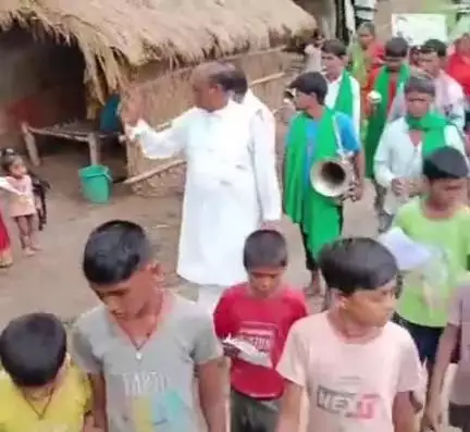 टेटिया बम्बर: तेजस्वी के वादों के साथ राजद का रथ गांव-गांव पहुंचा, कुकड़ाहा, भुना और केसौली समेत कई गांवों में किया भ्रमण