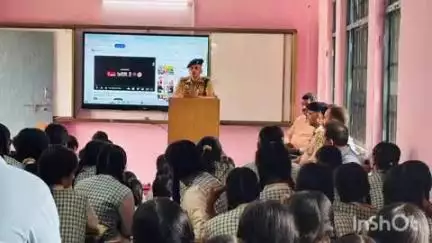 डेरा गोपीपुर: डीएसपी डाडासीबा ने मुख्यमंत्री के आदेश पर परिवर्तन यात्रा के तहत बच्चों को किया जागरूक