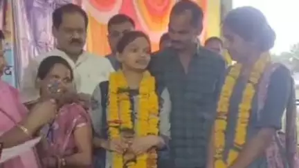 मंडला: कुर्मी समाज मंगल भवन बिंझिया में 500 महिलाओं ने सुहागले पूजन में लिया हिस्सा, केबिनेट मंत्री ने किया टीन शेड का लोकार्पण