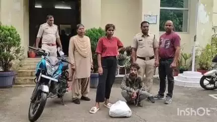 रायगढ़: चक्रधरनगर पुलिस ने प्रतिबंधित नशीली दवाओं के साथ युवक और युवती को किया गिरफ्तार